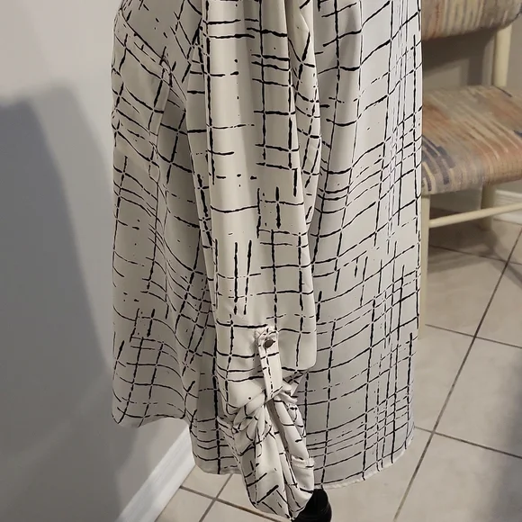 Reitmans blouse - Picture 6 of 8